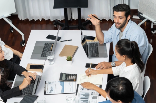Hedge Funds & Family Offices